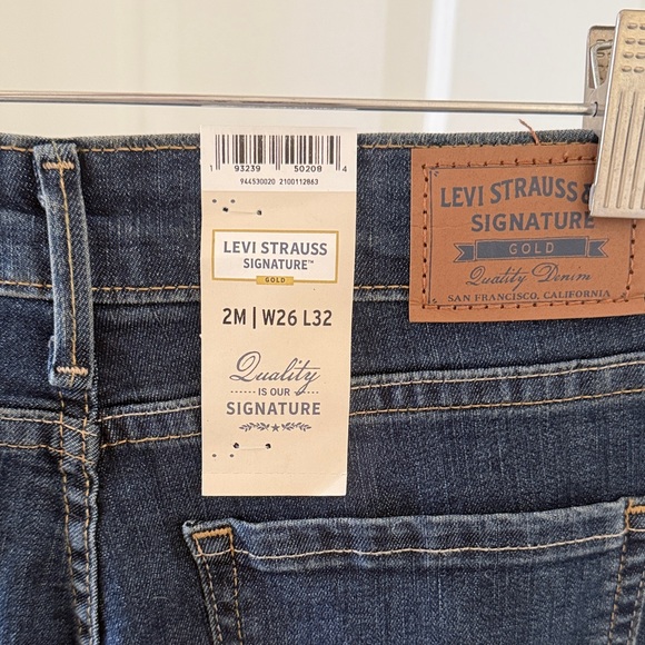 Levi Women's Dark Blue Bootcut Jeans - Picture 5 of 7